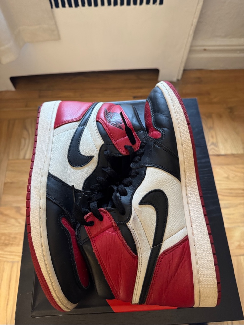 Jordan 1 high bred toe